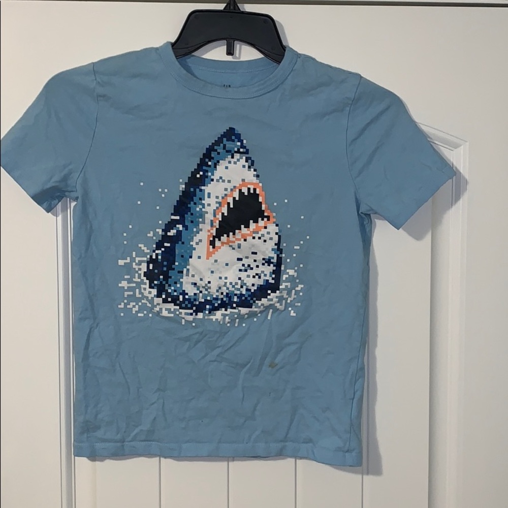Gap t- shirt